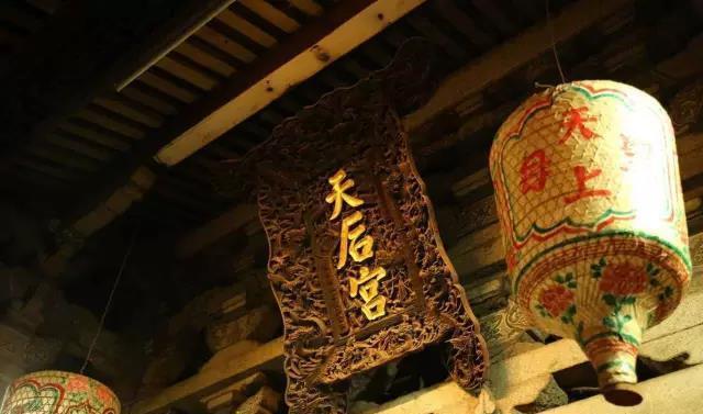 旅游攻略美食图片